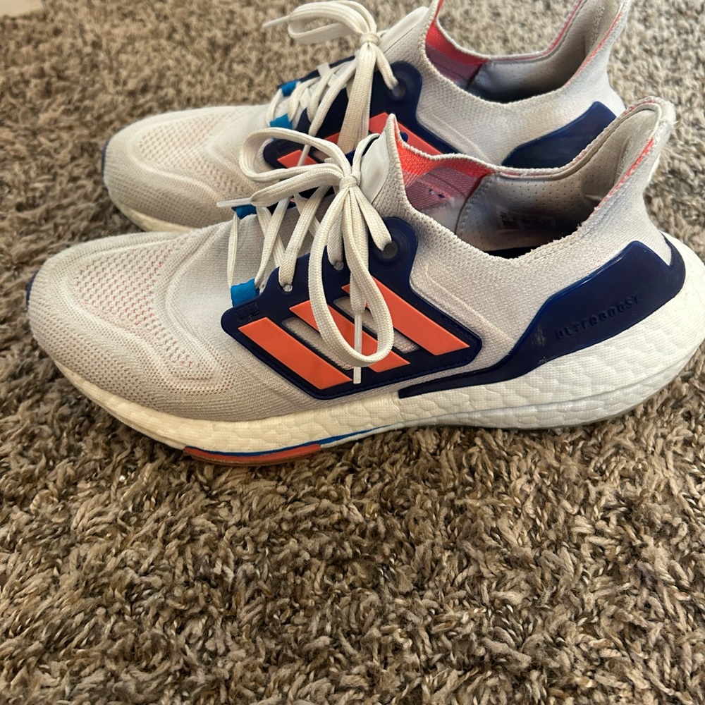 Women’s adidas ultra boosts